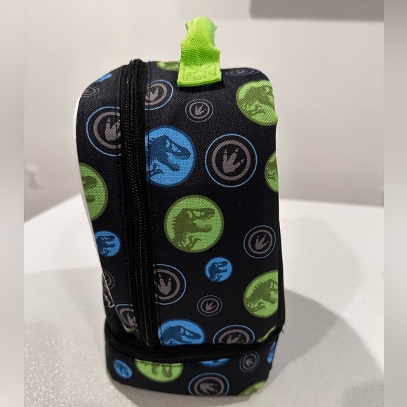 Jurassic World Soft Shell Two compartment lunch box with Handle - NWT - Picture 5 of 9